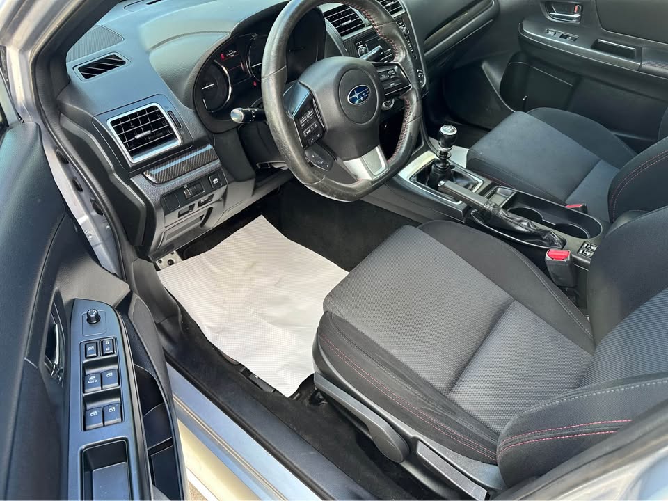 2015 Subaru WRX photo 4